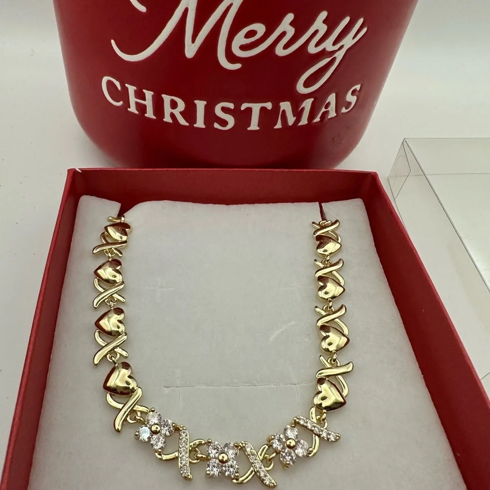 Hugs and Kisses Heart Gold Bracelet - Women Jewelry
